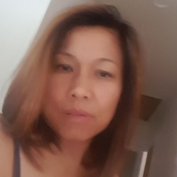 Meet your Posher, Gladella - Picture 1 of 1